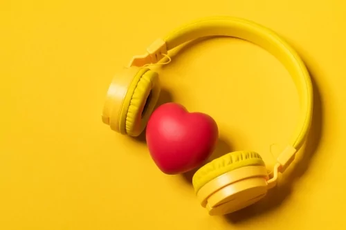 Americans now listen to podcasts more often than talk radio, study shows