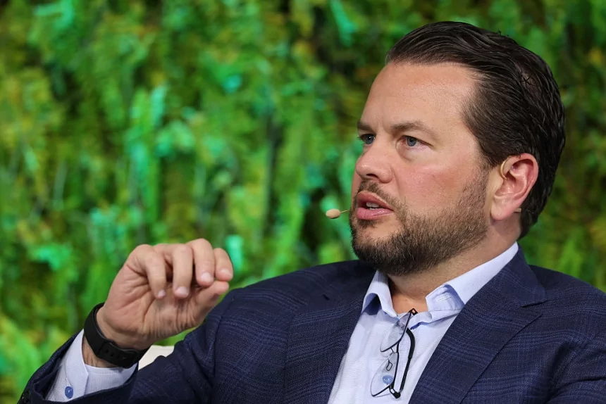 Pinterest CEO calls on governments to ban social media for users under 16