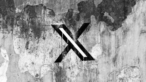 X launches standalone XChat app on iOS