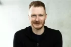 Khosla Ventures is betting $10M on Ian Crosby, whose first startup, Bench, imploded