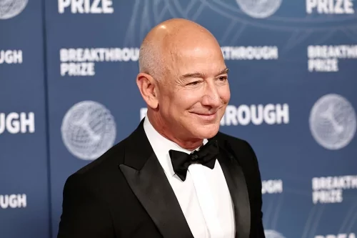 Jeff Bezos rep leaves Slate Auto’s board