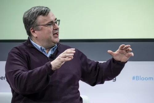 Reid Hoffman is leaving Microsoft’s board to go ‘founder mode’ with  startup Manas