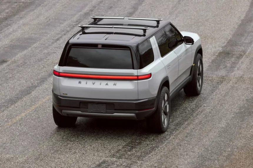 Rivian cuts hundreds of workers after R2 deliveries start